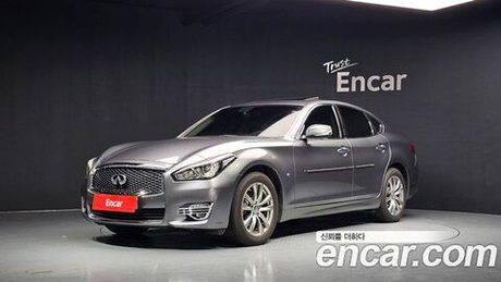 Infiniti Q70 3.7 — 2016