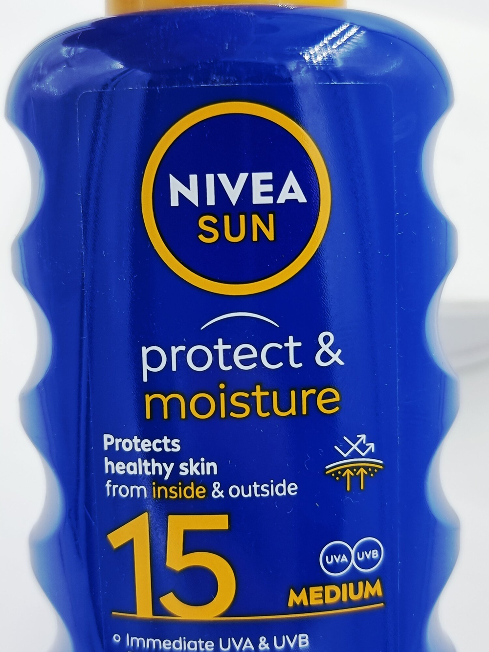 Солнцезащитный спрей NIVEA Sun Protect & Moisture SPF15 200 мл (Германия)