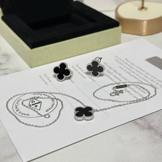 Серьги VAN CLEEF &amp; ARPELS Vintage Alhambra