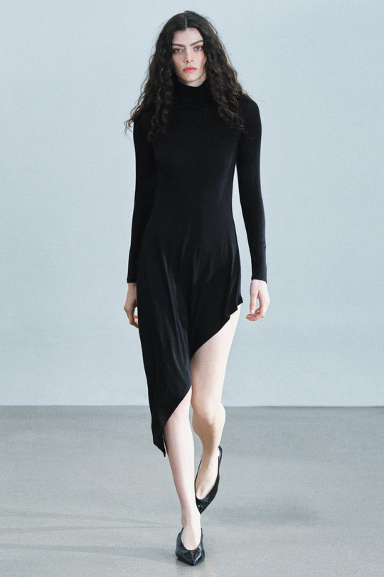ZARA УДЛИНЁННЫЙ ТОП АСИММЕТРИЧНОГО КРОЯ, ЧЕРНЫЙ