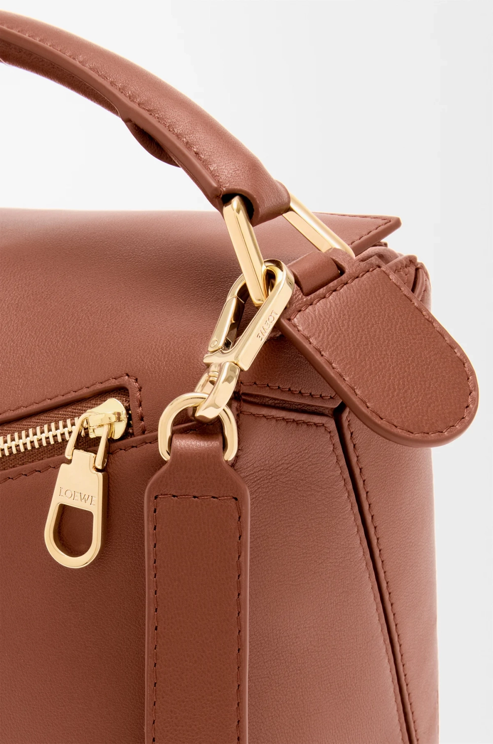 Loewe Маленькая сумка натуральной кожи, коричневый