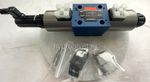 4WRE10W1-50-2X/G24K4/V - Пропорциональный распределитель с обратной связью по положению золотника без встроенной электроники Ду10, номинальный расход 50 л/мин, схема W1-