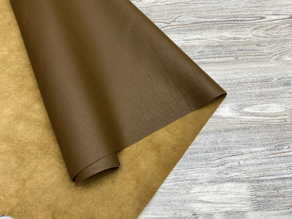 Кожа Caspian Brown матовая поверхность