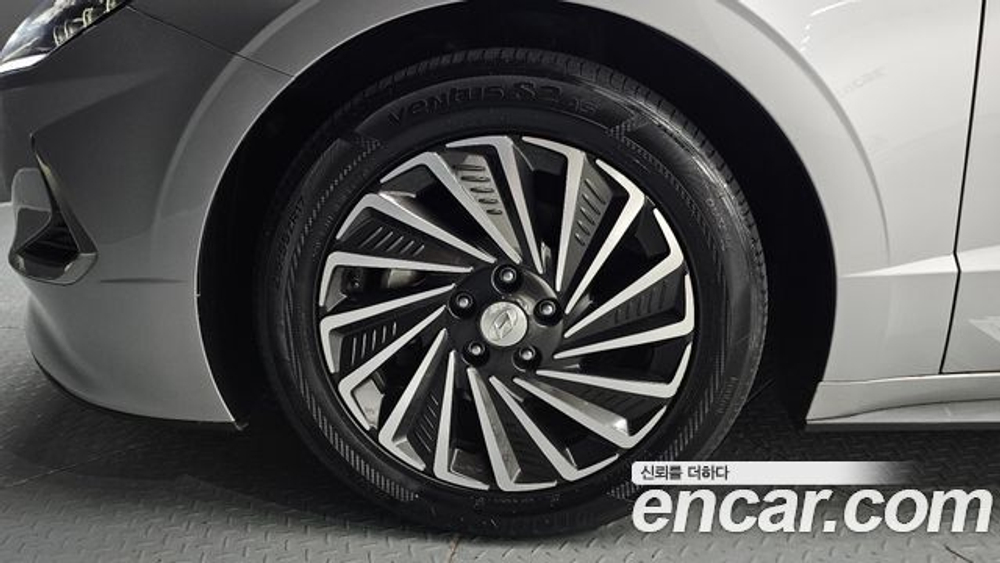 Hyundai Sonata Inspiration — 2021