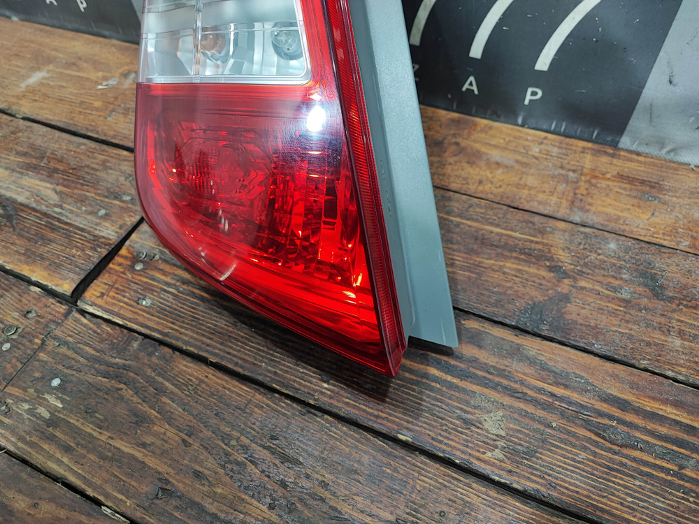Фонарь задний левый Honda Fit 2 (GE) 07-14 Б/У Оригинал 33550TF0J51