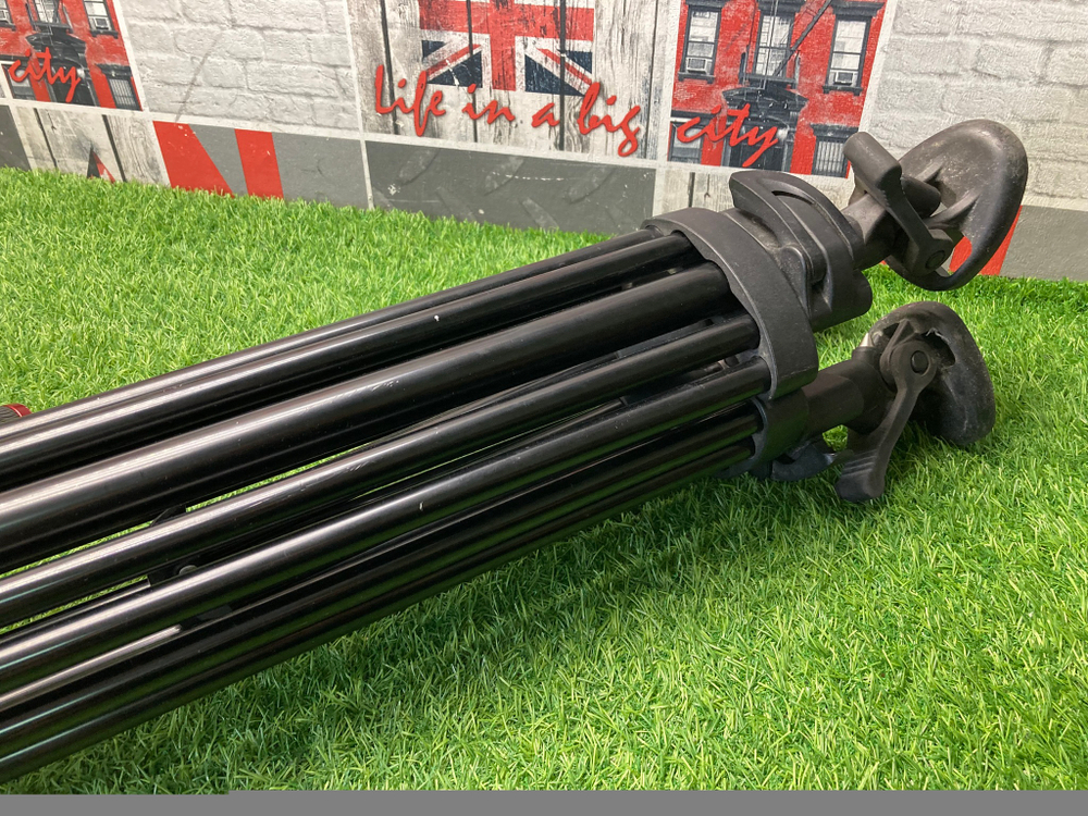 Manfrotto 546BK + 504HD