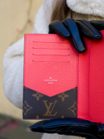 Louis Vuitton Обложка для паспорта