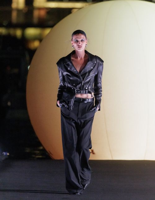 Look 14