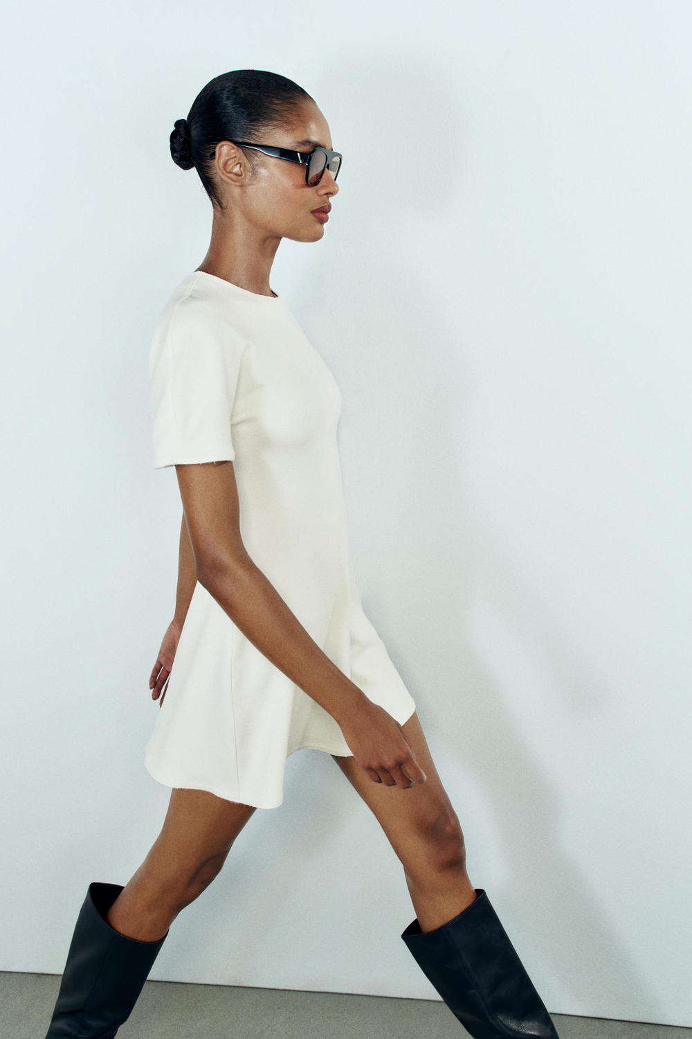 ОБЪЕМНОЕ МИНИ-ПЛАТЬЕ SOFT — ZARA