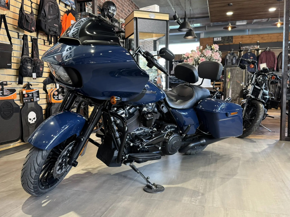 Harley-Davidson Road Glide Special 114