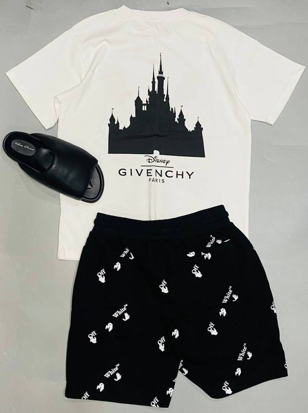 Футболка Givenchy