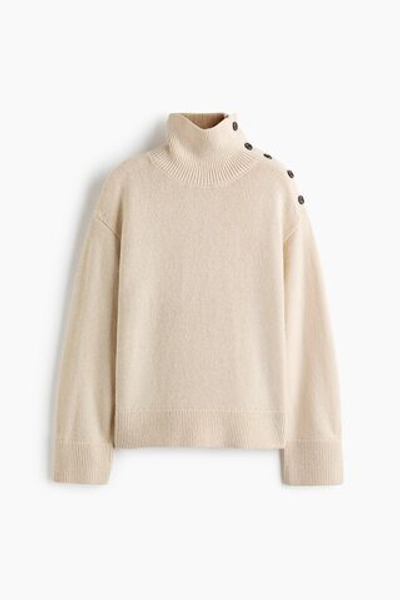 Джемпер с декоративными пуговицами - H&M