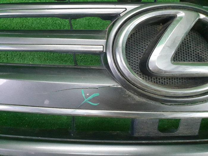 Решетка радиатора Lexus LX 3 (2015-2023)