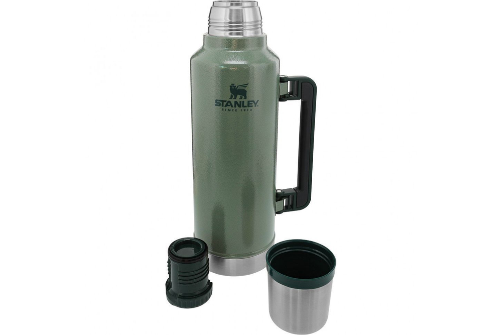 Термос "Classic 1,9L" темно-зеленый 10-07934-003 от Stanley