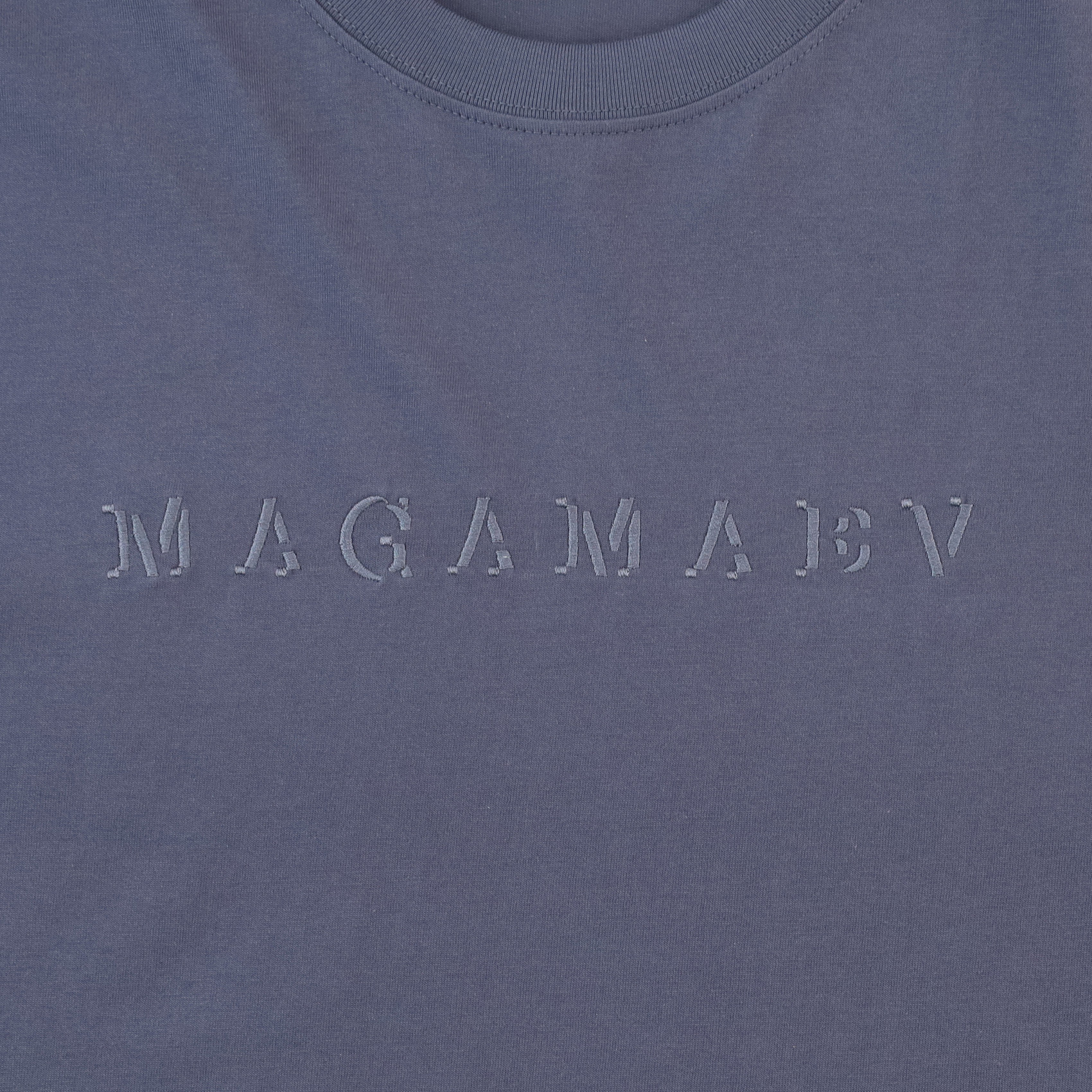 Футболка Magamaev Script t-shirt (graphite) артикул: - купить в магазине Дайс