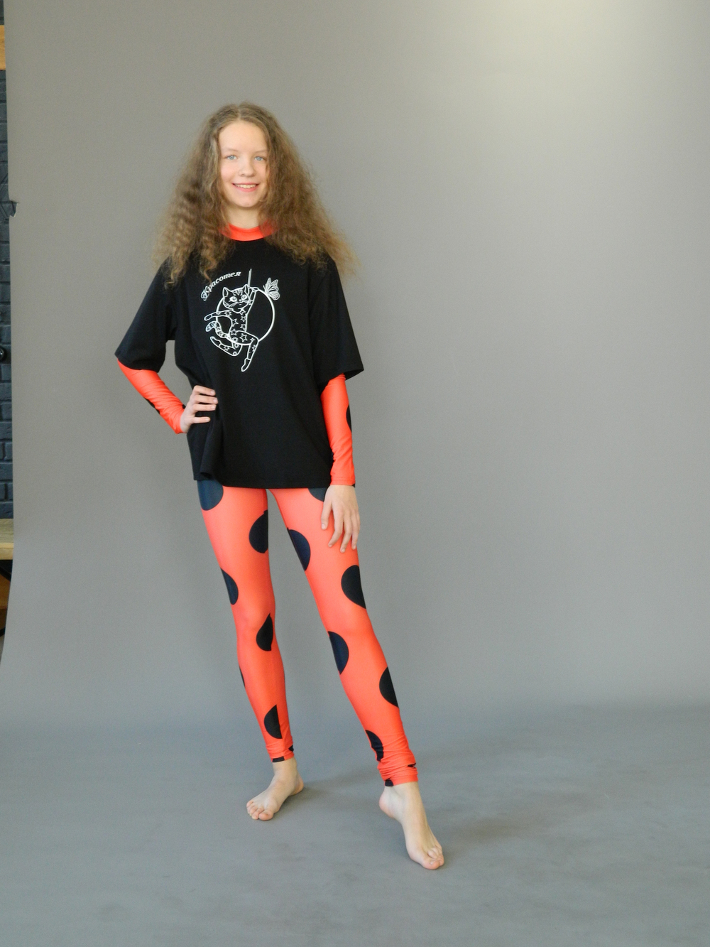 T-shirt "Yellow with a gymnastics cat"