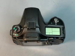 Pentax K10D kit 18-55mm 7.836 кадров