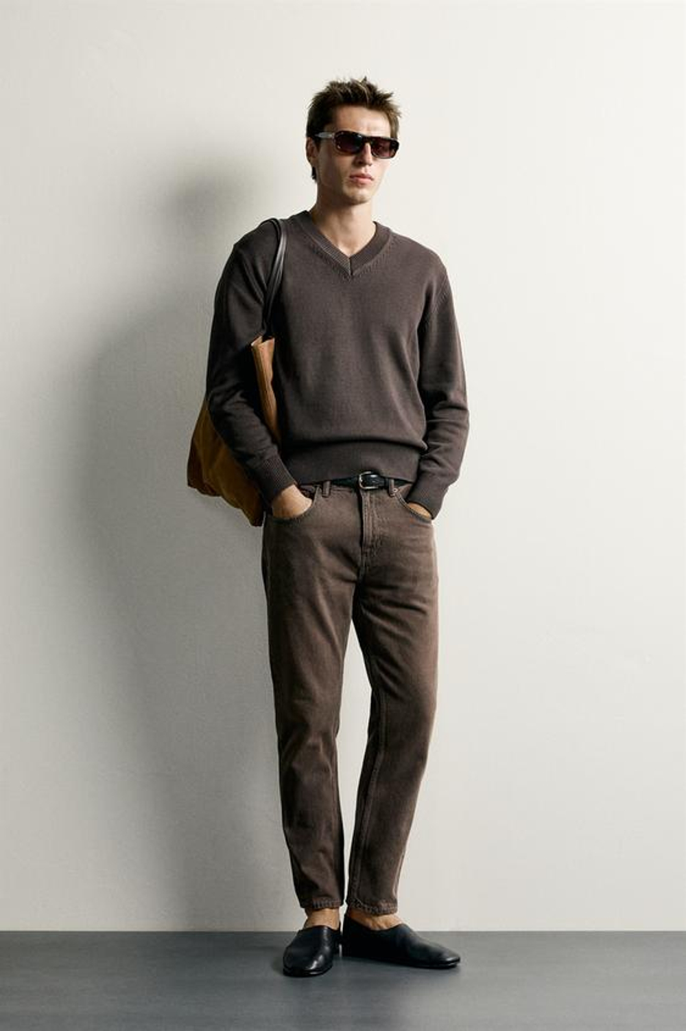 ZARA УКОРОЧЕННЫЕ ДЖИНСЫ SLIM FIT, КОРИЧНЕВЫЙ