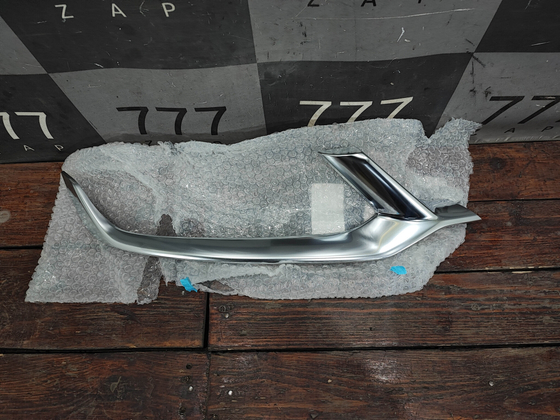 Молдинг фары правой Geely Coolray 19-24 Новый Оригинал 6013024500
