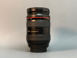 Canon EF 24-70mm 2.8L USM небольшая царапина