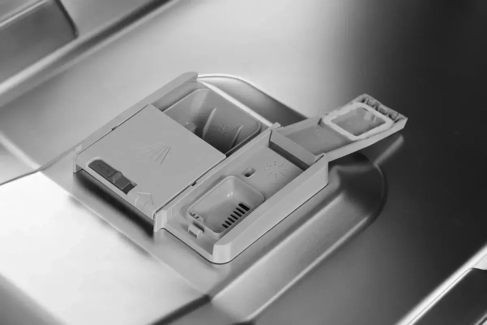 Встраиваемая посудомоечная машина Hotpoint HIS 1B69 WS