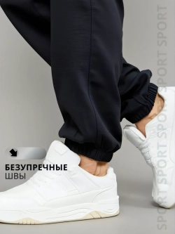 Спортивный костюм на молнии с капюшоном весенний