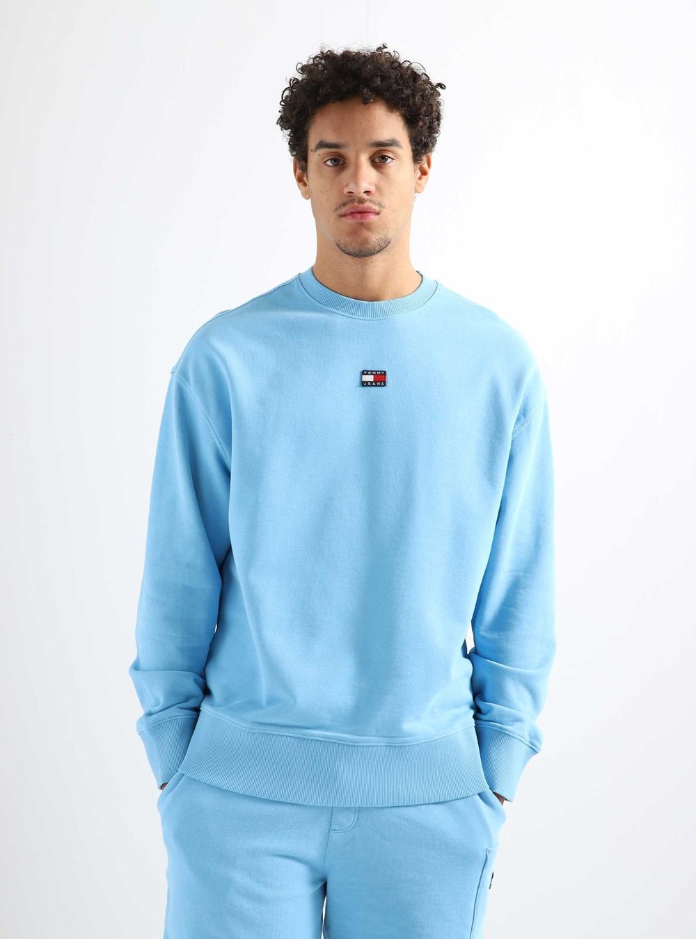 Свитшот мужской TOMMY JEANS RLX XS BADGE CREW