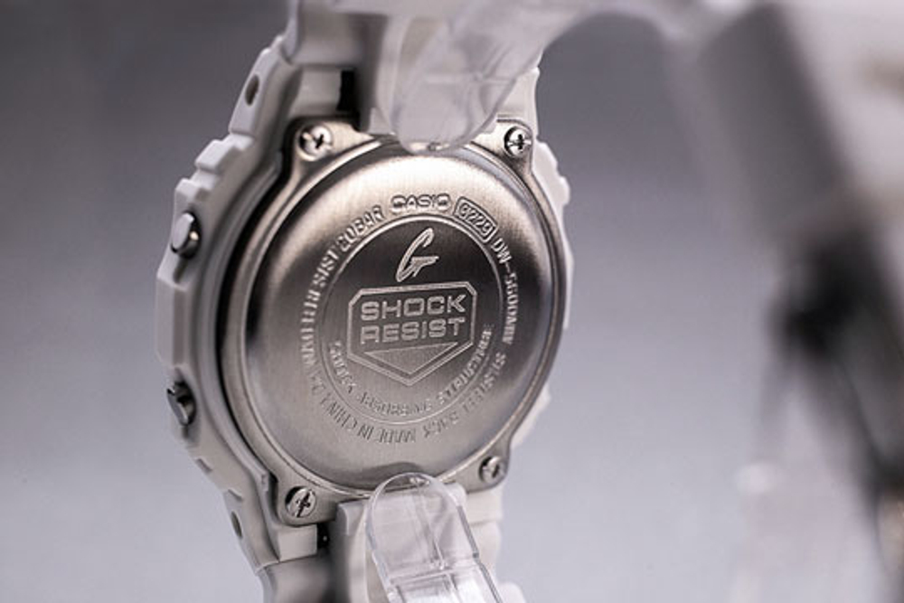 Часы Casio DW-5600MW-7E