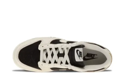 Кроссовки Nike Dunk Low Black/Sail Metallic Gold