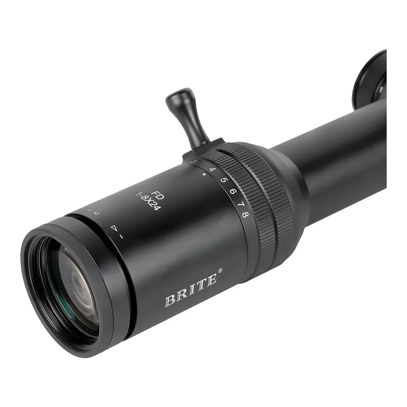 Прицел оптический BRITE LPVO 1-8X24 IFR - крупный план окуляра и рычага изменения кратности