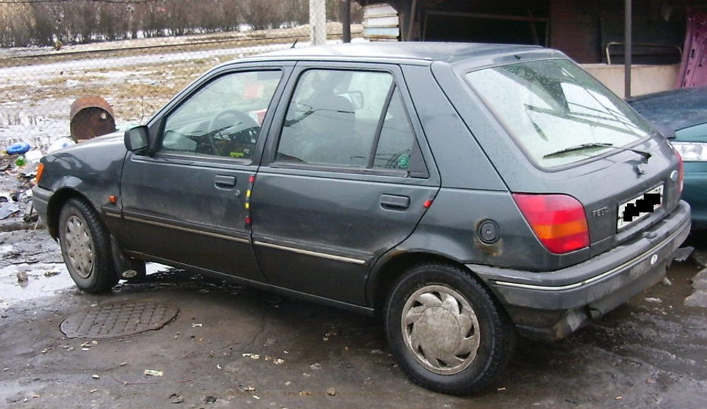Порог правый Ford Fiesta 1989-1995 (Potrykus)