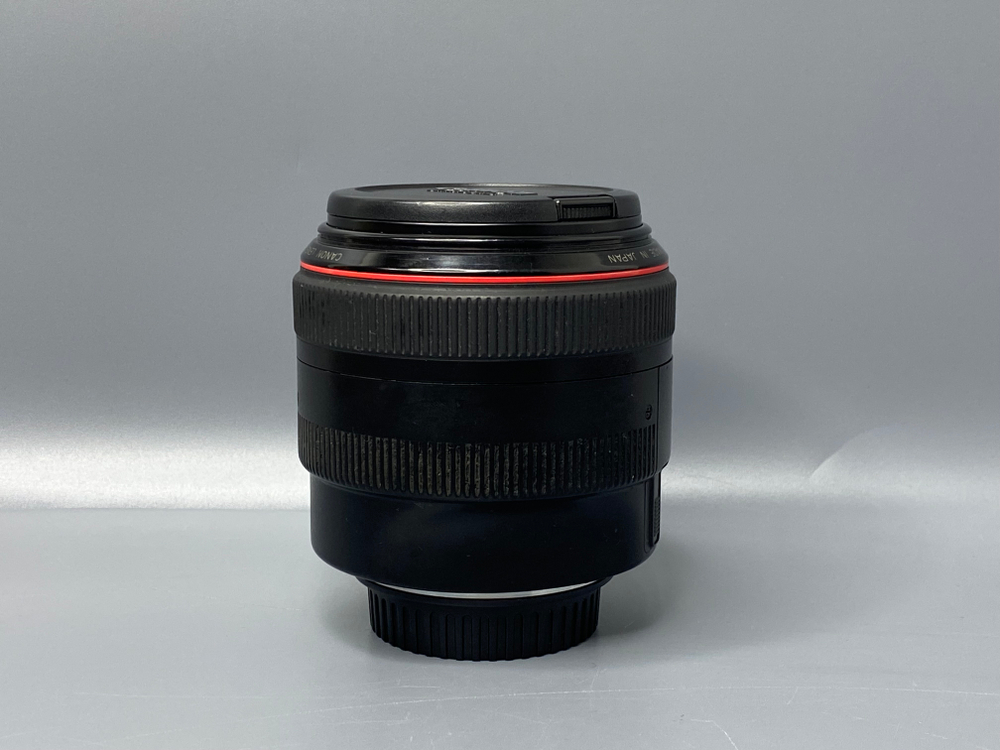 Canon EF 85mm f/1.2L II USM