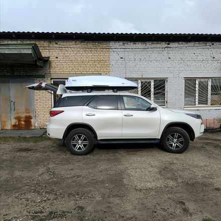 Автобокс Way-box Gulliver 700 на крышу Toyota Fortuner