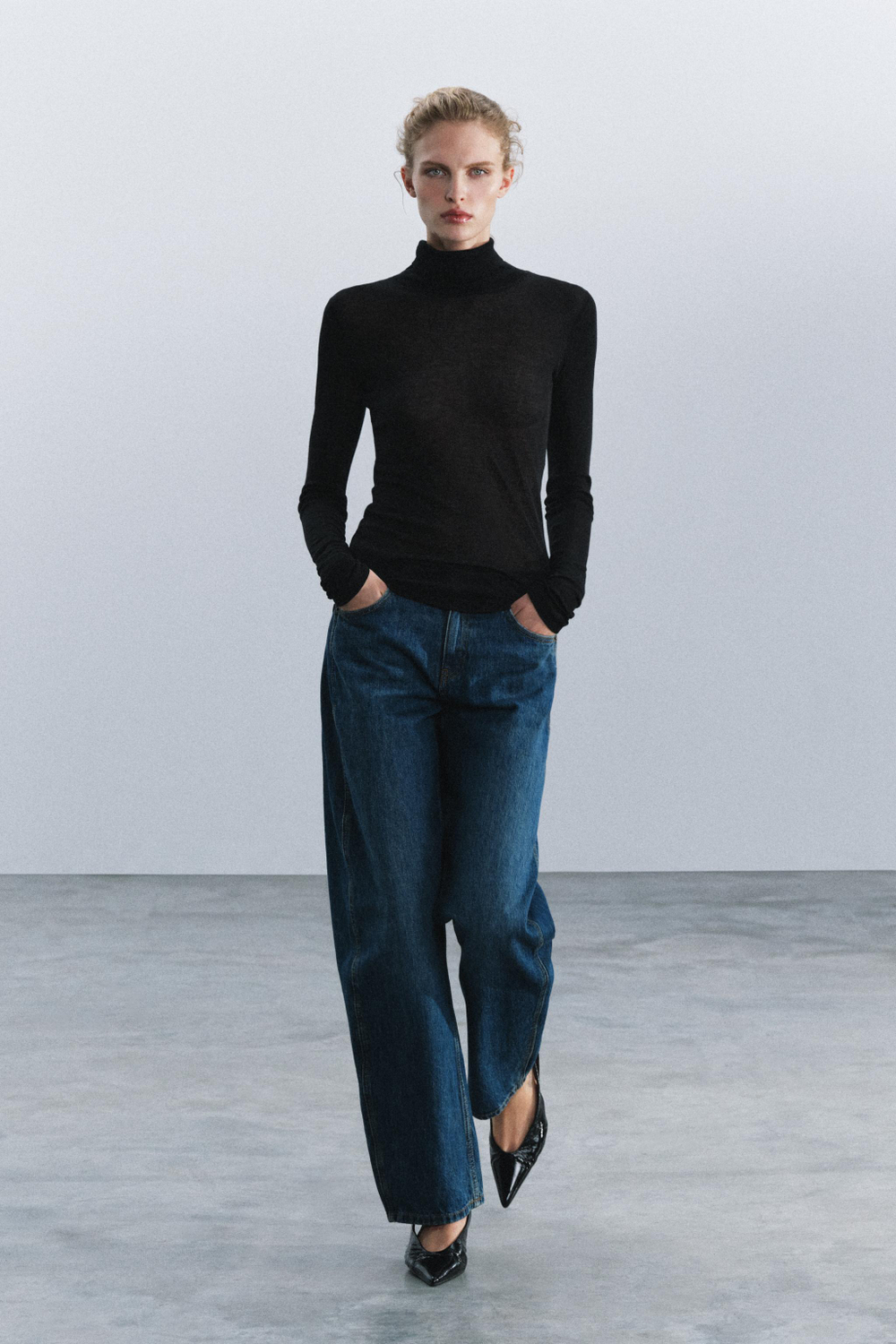 ФУТБОЛКА SUPIMA® С ВОРОТНИКОМ-СТОЙКОЙ — ZARA
