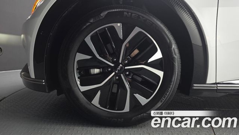 KIA EV6 Long Range 4WD — 2024