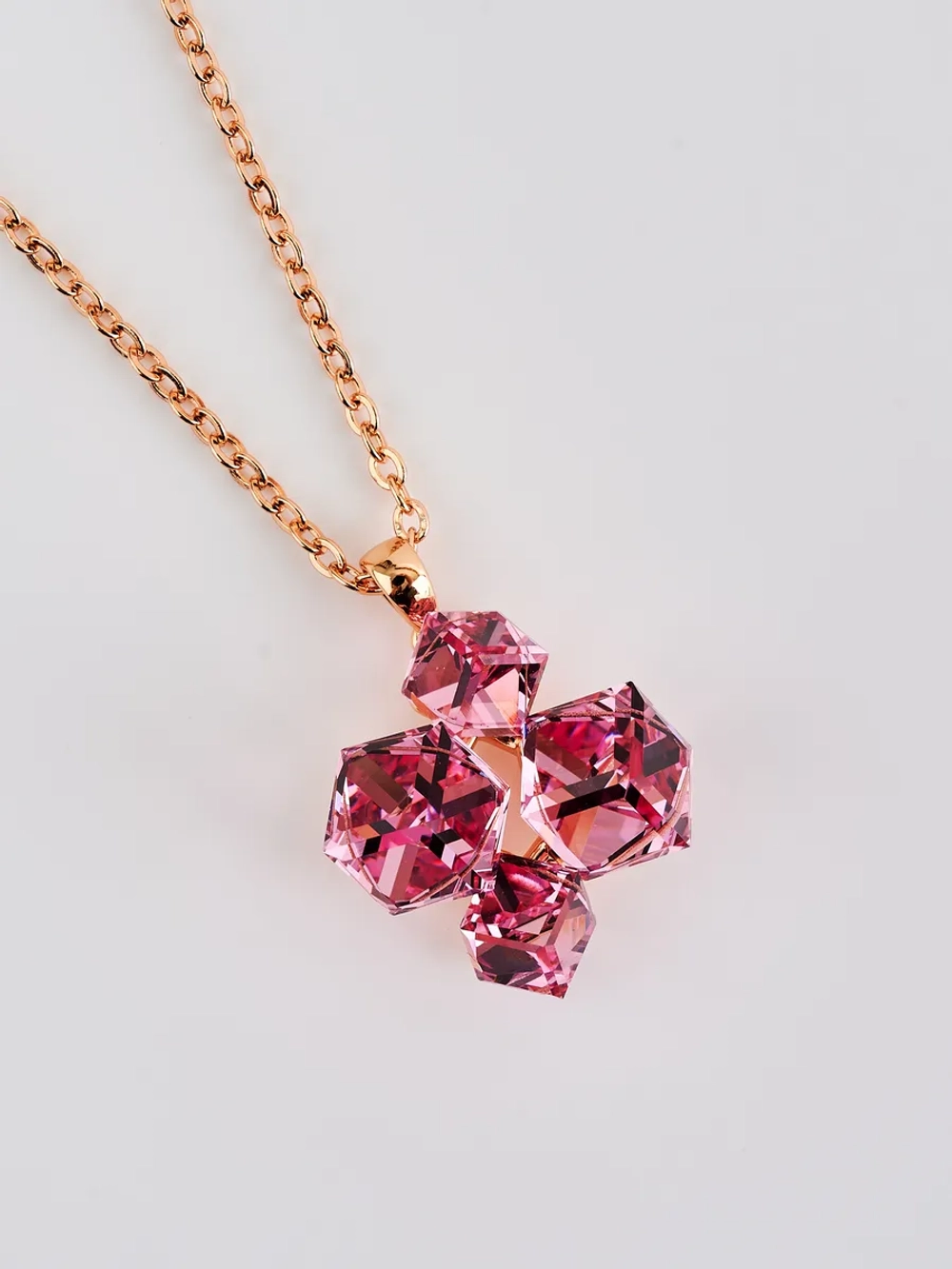 Подвеска-ромб Мираж с розовыми кубиками Swarovski