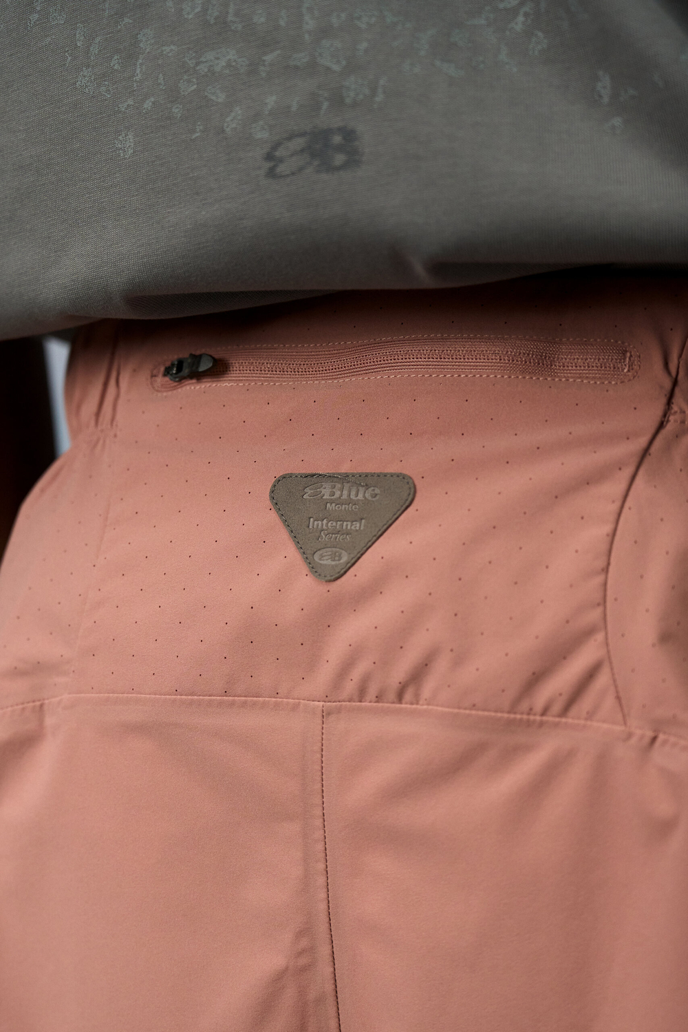 Шорты Nothomme Blue Monte Pressed-Seam Casual Hiking Shorts "Wax Apple Pink"