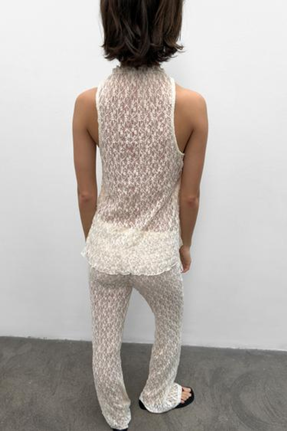 Брюки с кружевом - ZARA