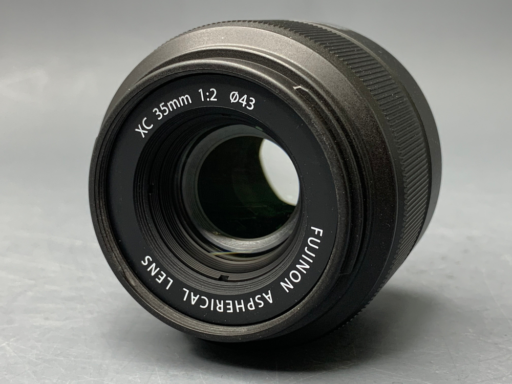 FujiFilm 35mm XC F2