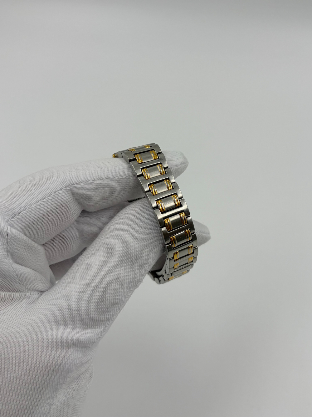 Часы Gucci 9000