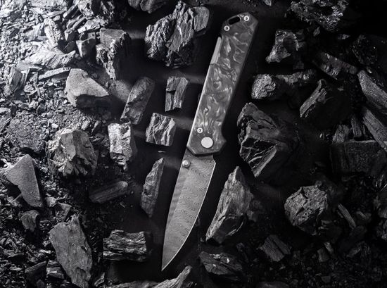 Нож Boker 1132026DAM Damast Annual Knife 2026 - рукоять Carbon fiber, сталь - Damascus