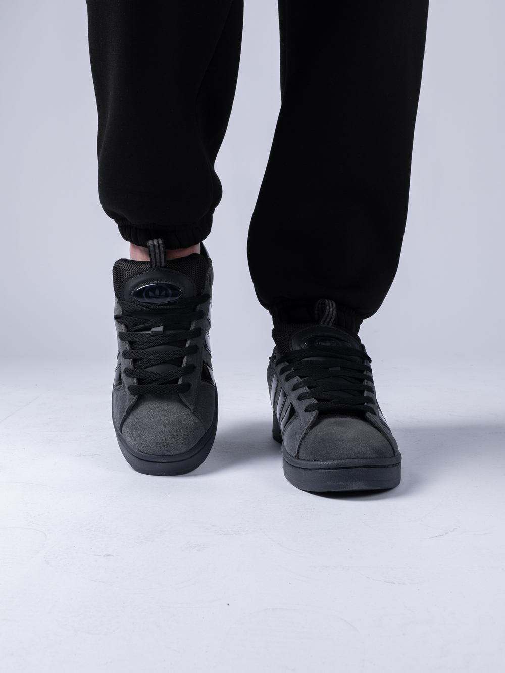 Кросс Adidas Campus 00s (сер.)