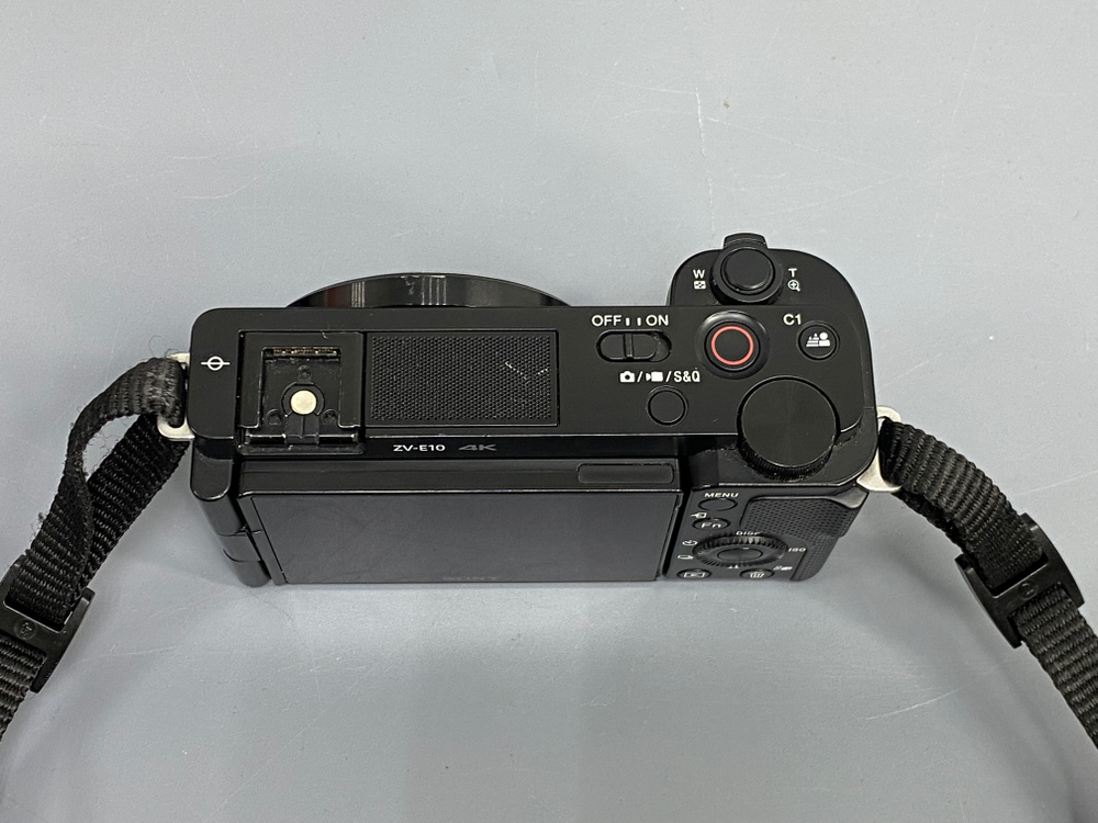 Sony ZV-E10 kit 16-50mm 22.000 кадров