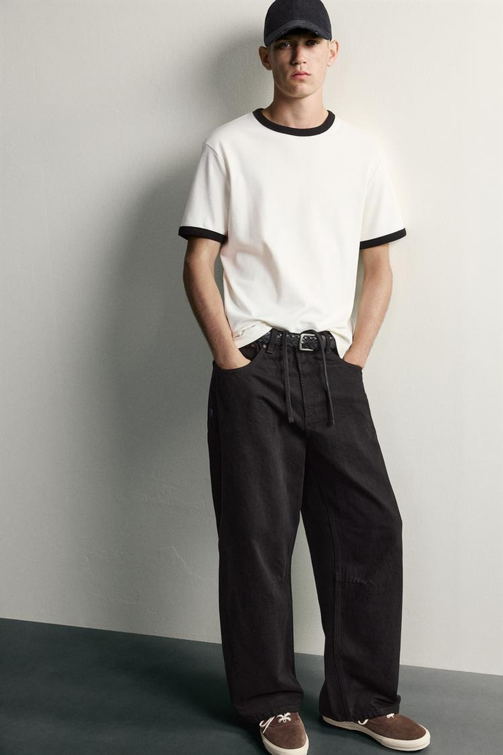 ZARA БРЮКИ С ПРИНТОМ BARREL FIT НА ШНУРКЕ, ЧЕРНЫЙ