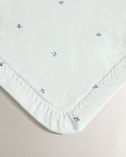 ZARA HOME ДЕТСКИЙ ПЛЕД С ПРИНТОМ, ЭКРЮ