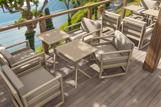 Стол пластиковый Sky Table 70