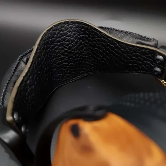ZMF Atrium Closed Aluminum Black