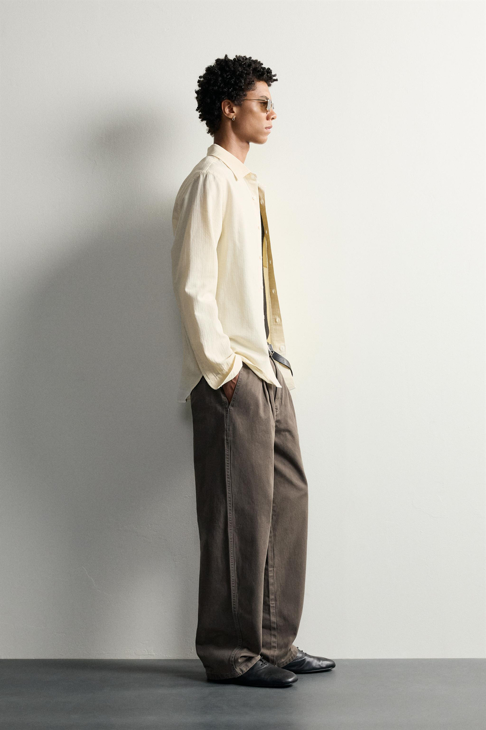 РУБАШКА RELAXED FIT С ЭФФЕКТОМ ПОТЕРТОСТИ — ZARA · 4209/302