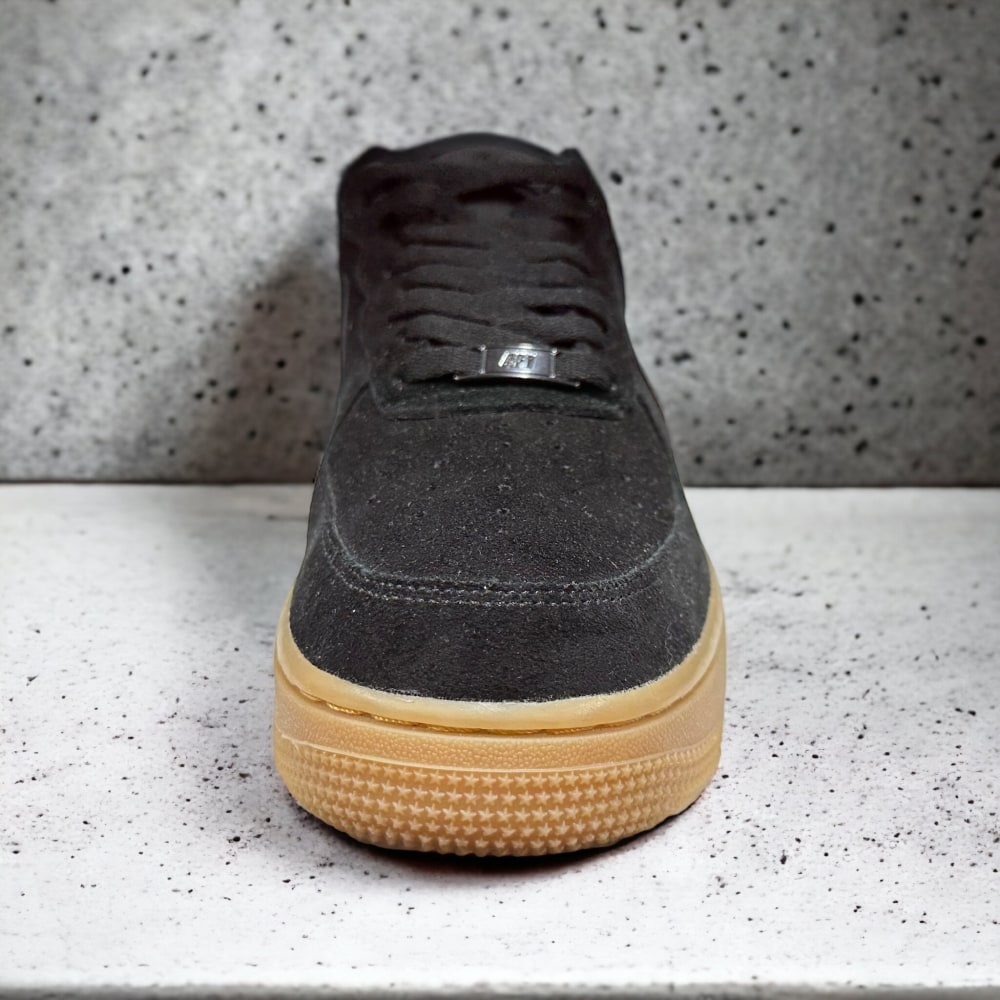 Nike Air Force 1 Low • Black