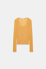 ФУТБОЛКА С КРУГЛЫМ ВЫРЕЗОМ — ZARA